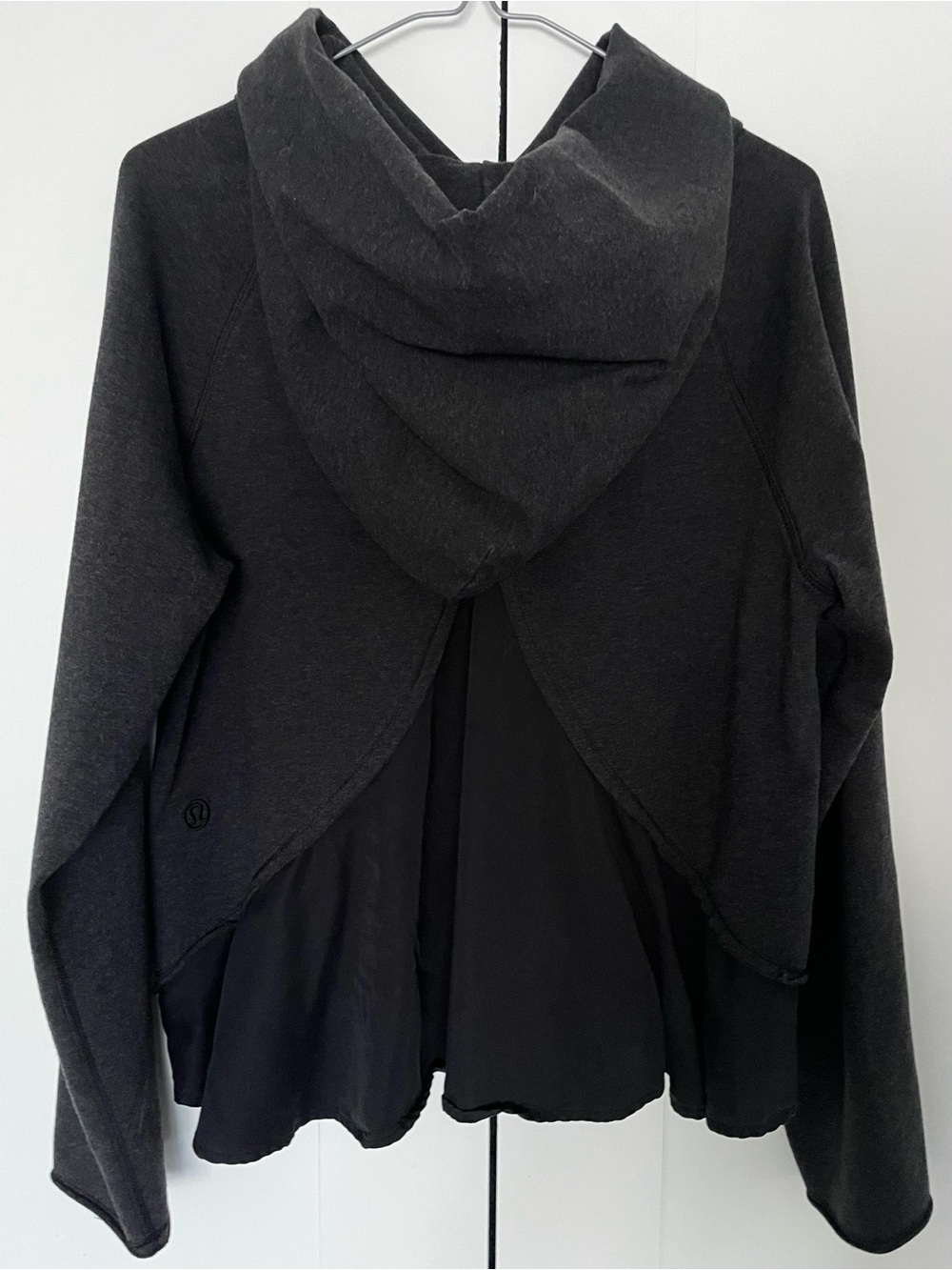 Lululemon Pull Me Over Hoodie Size 10 Heathered Black - Picture 2 of 4